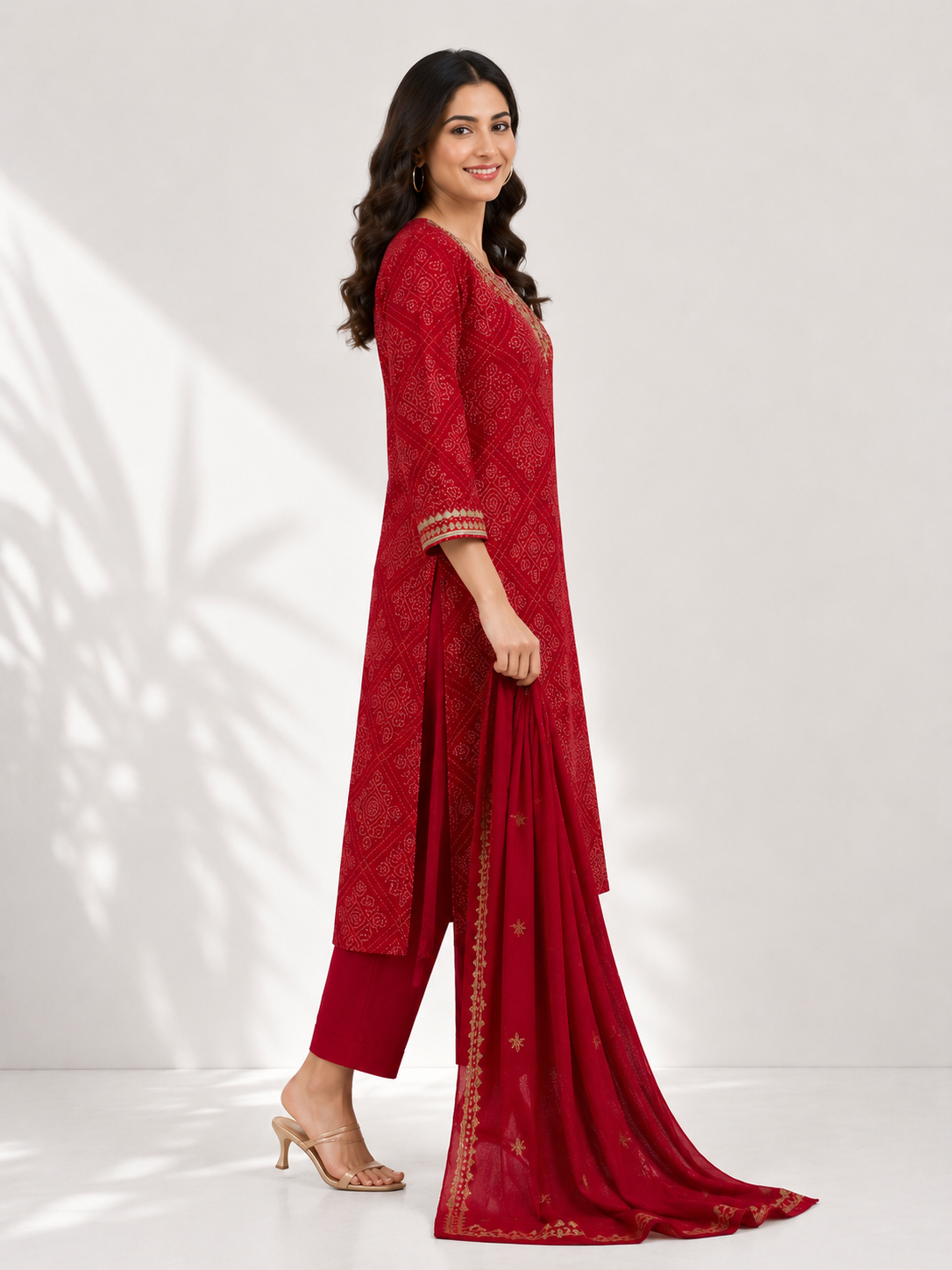 Elegant Red Embroidered Kurta Set with Dupatta - Image 2