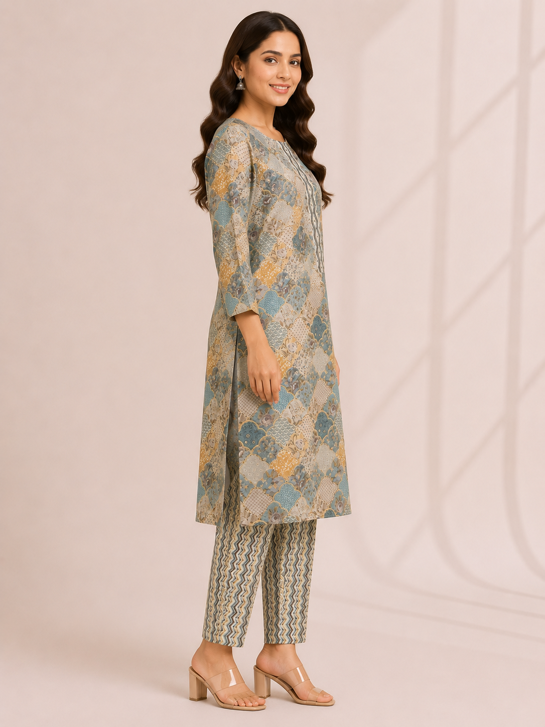 Elegant Pastel Printed Kurta Pant Set for Women - Image 2