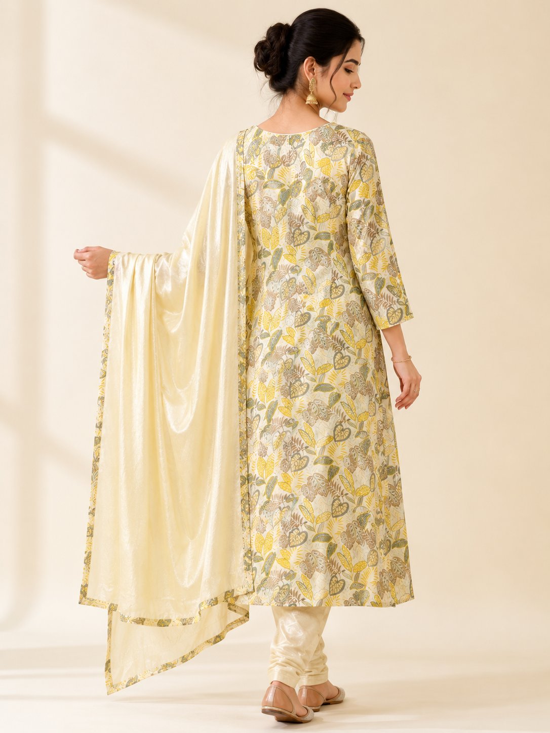 Elegant Cream Floral Printed Kurta Set with Dupatta - Image 3