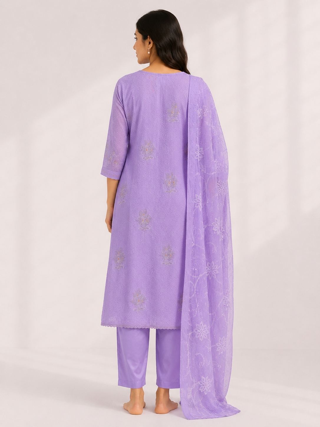 Elegant Lavender Embroidered Suit Set with Dupatta - Image 4